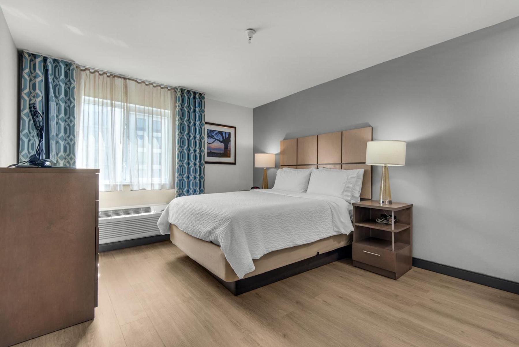 Candlewood Suites - Pensacola - University Area By Ihg Екстериор снимка