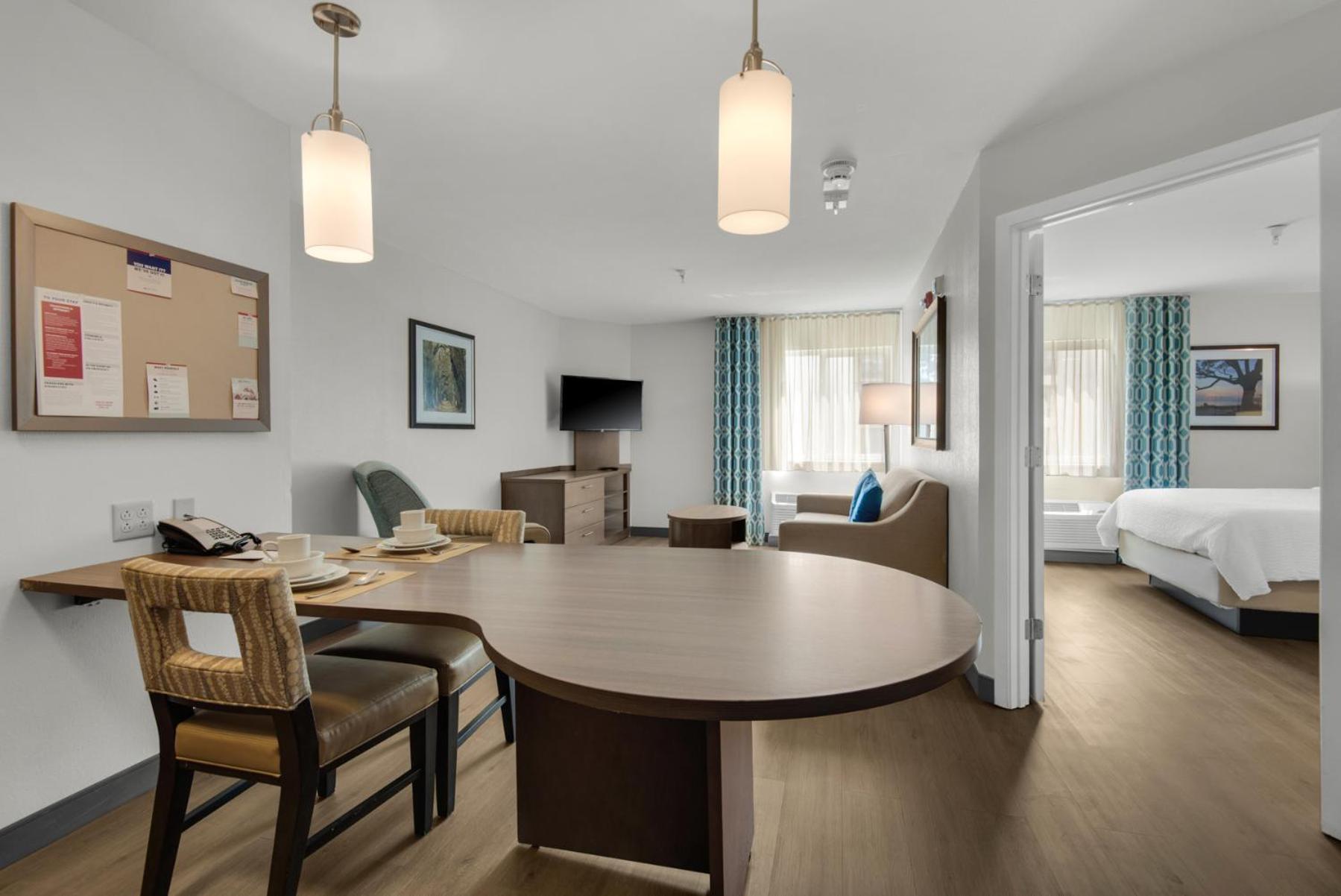 Candlewood Suites - Pensacola - University Area By Ihg Екстериор снимка