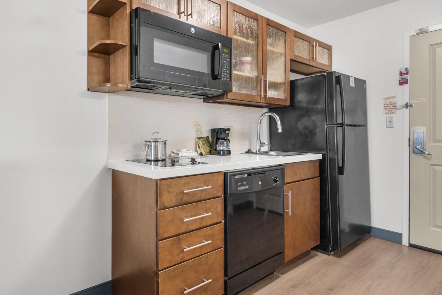 Candlewood Suites - Pensacola - University Area By Ihg Екстериор снимка