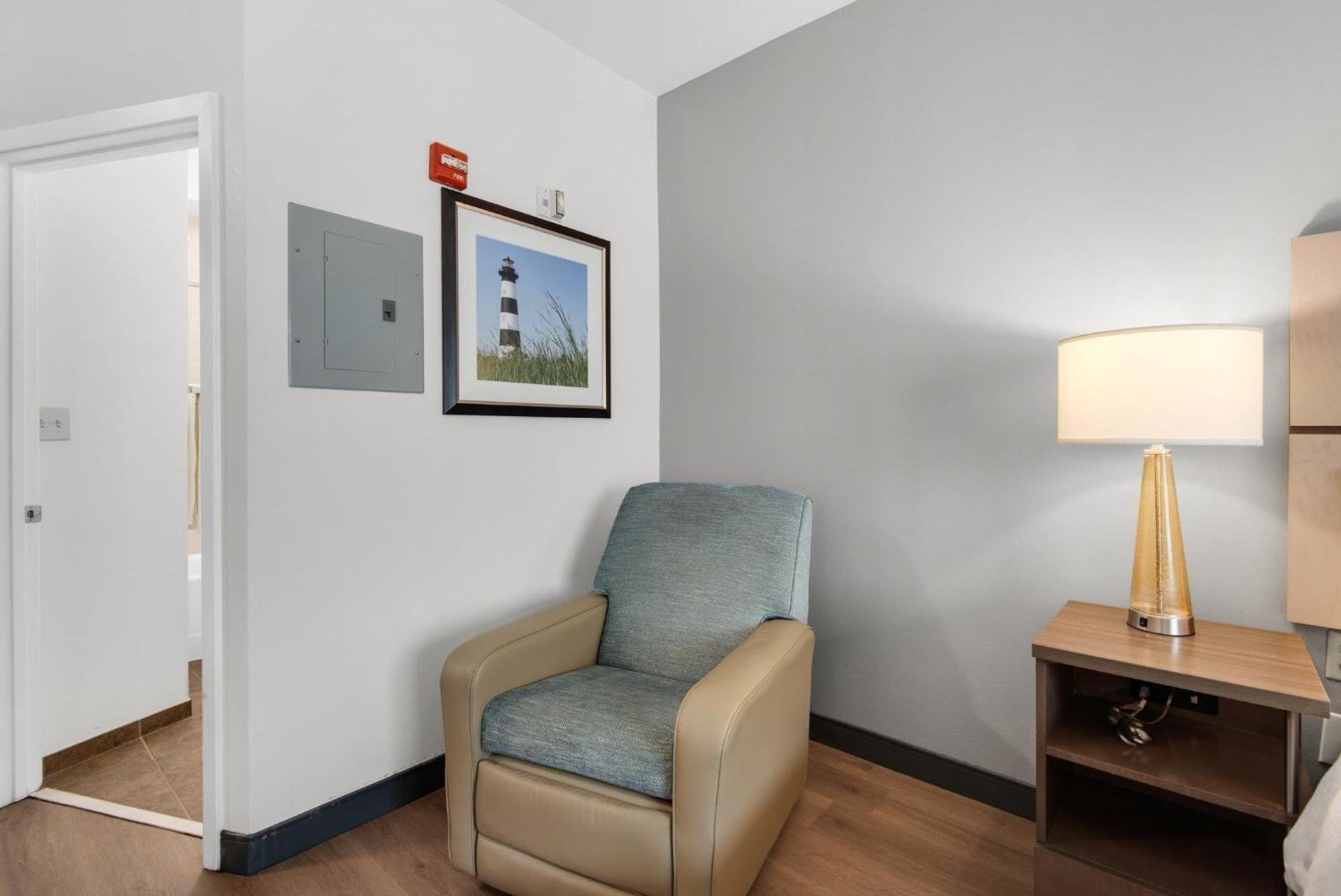 Candlewood Suites - Pensacola - University Area By Ihg Екстериор снимка