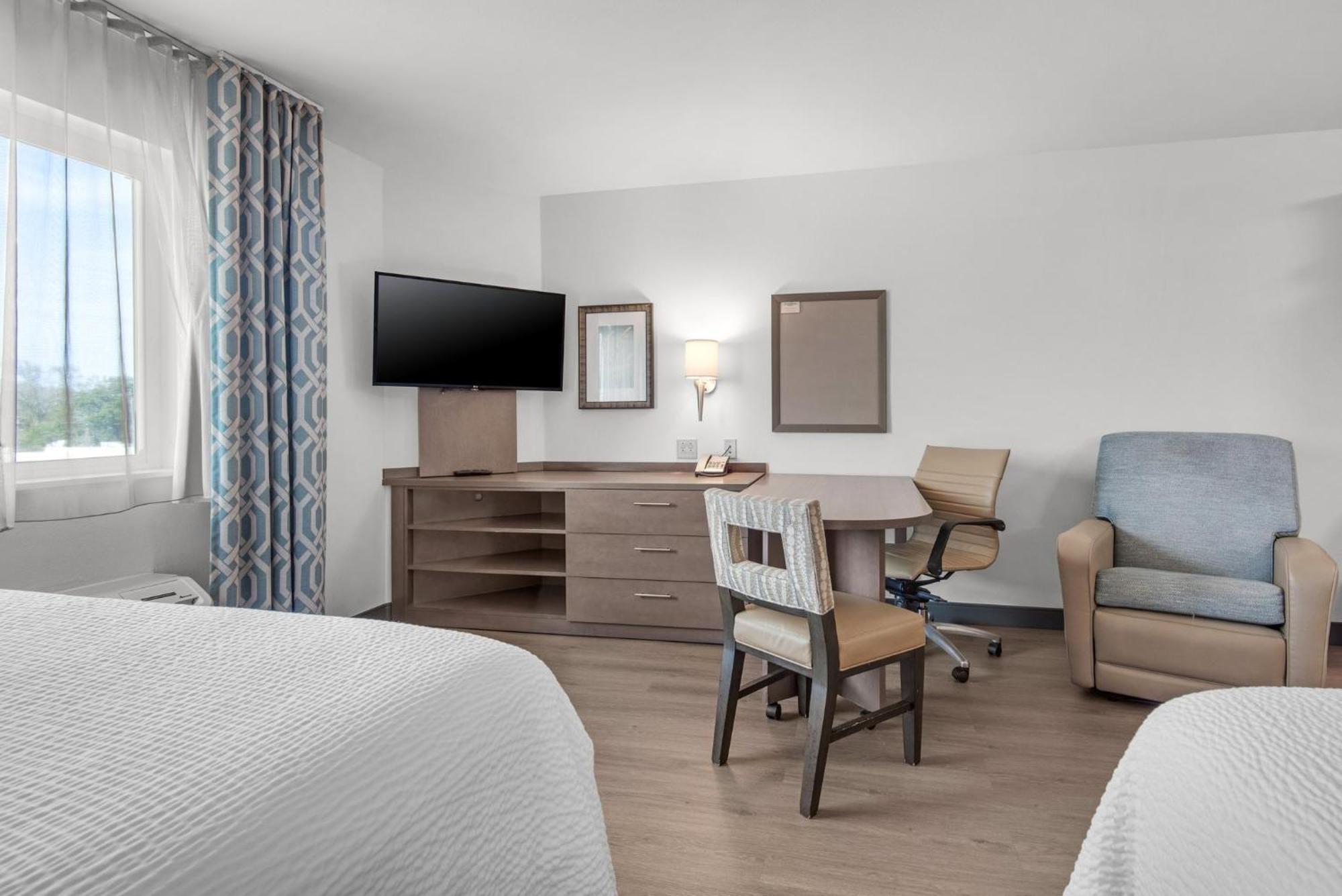 Candlewood Suites - Pensacola - University Area By Ihg Екстериор снимка